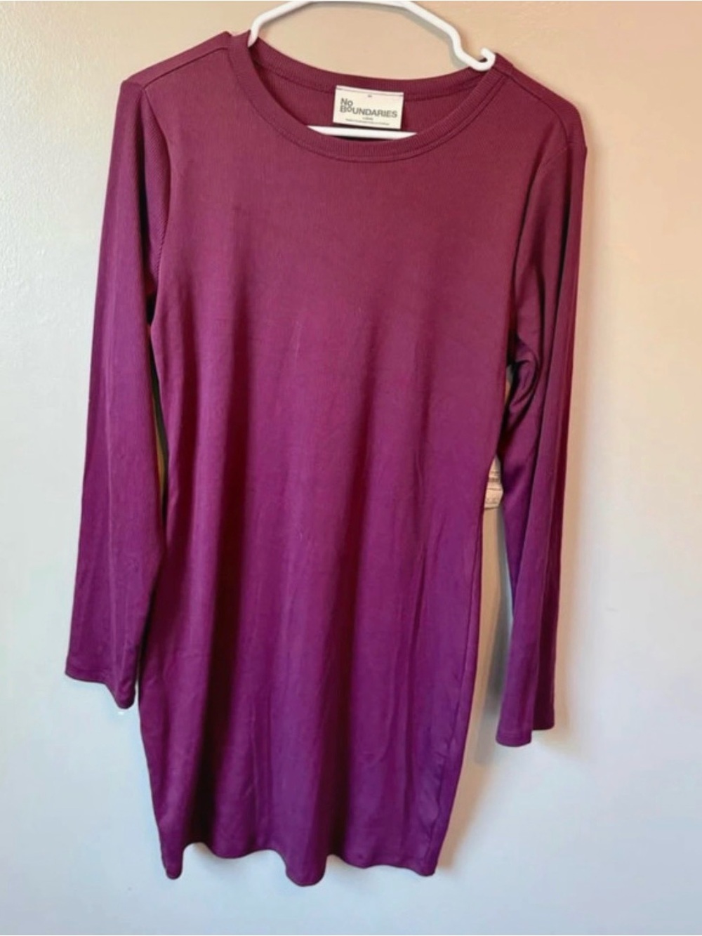 No Boundaries Women's Long Sleeve Crewneck Tunic - Plum